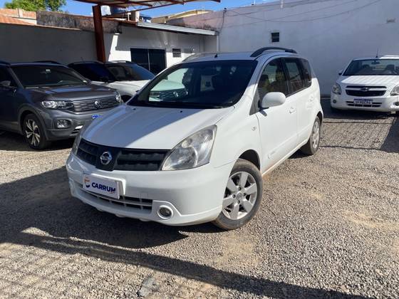 NISSAN LIVINA 1.8 SL 16V FLEX 4P AUTOMÁTICO NISSAN LIVINA 1.8 SL 16V FLEX 4P AUTOMÁTICO